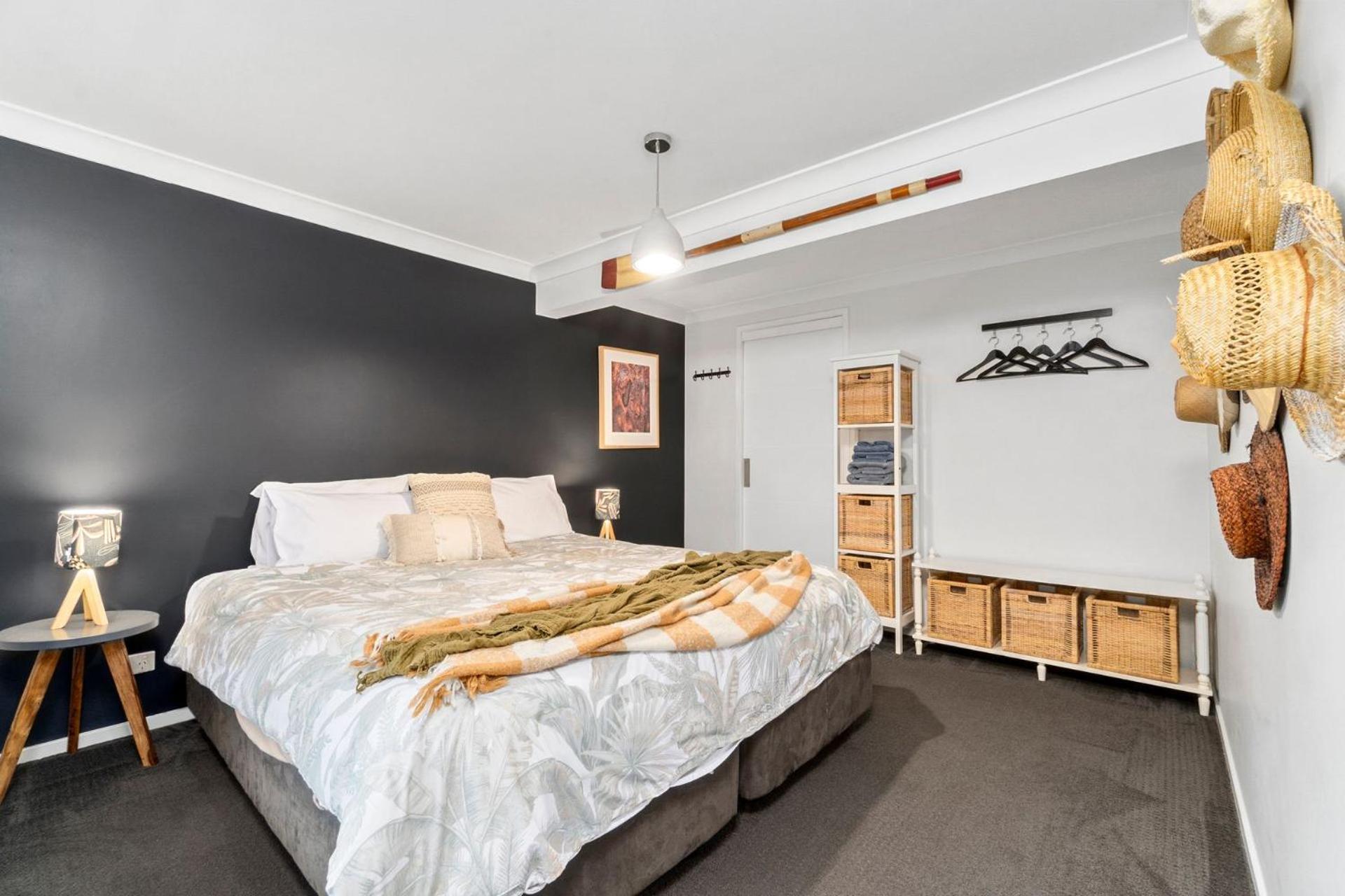 24 Hyam Rd Hyams *